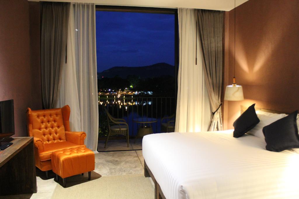 The Glory River Kwai Hotel Kanchanaburi Eksteriør billede